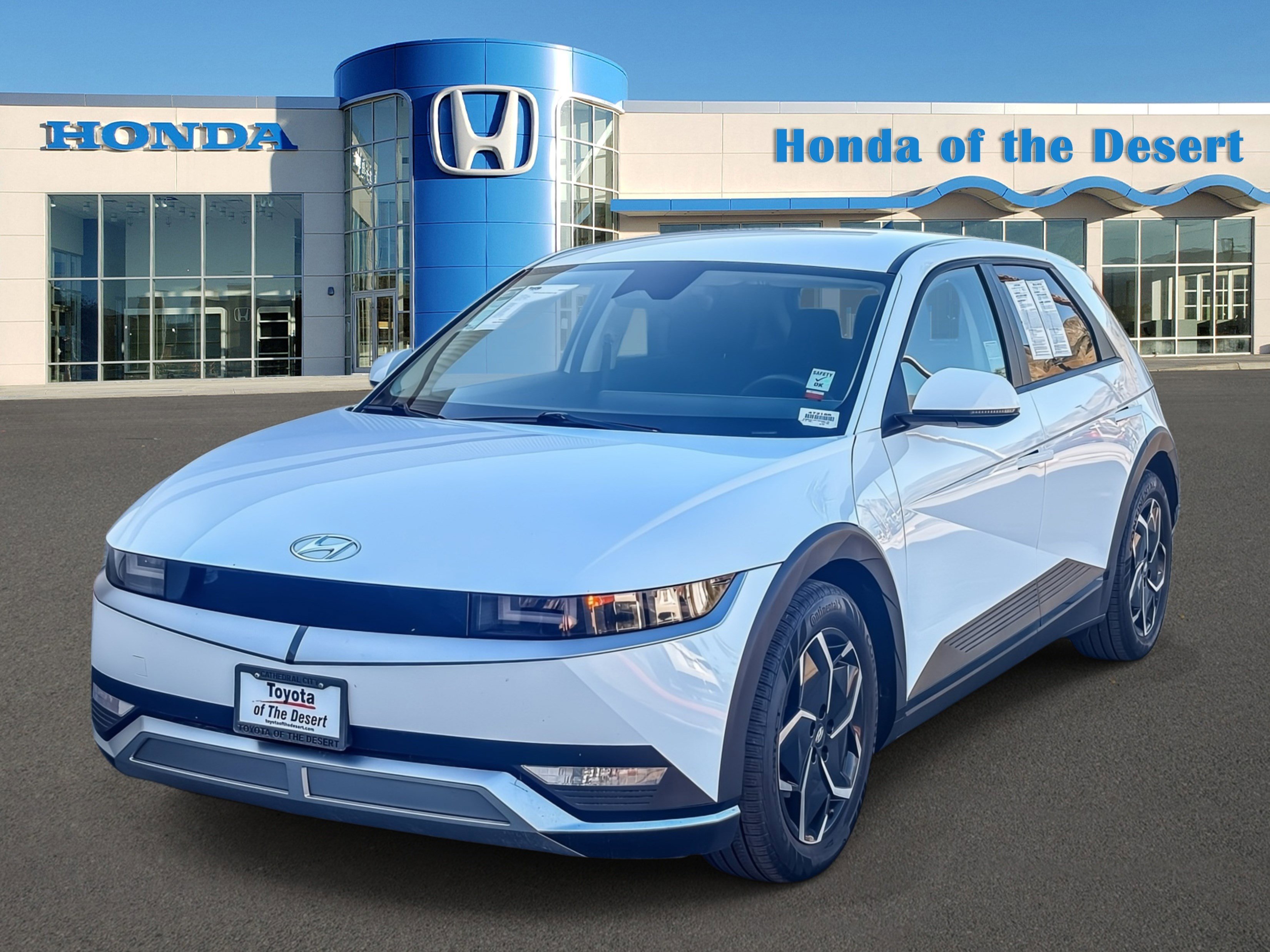 Used 2022 Hyundai Ioniq 5 SE w/ Cargo Package image 3