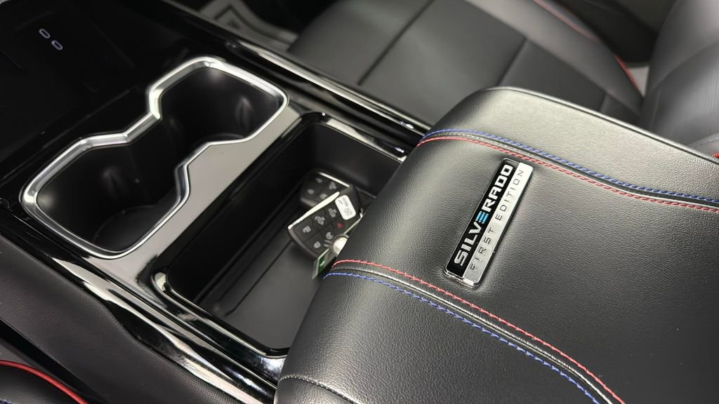 Used 2024 Chevrolet Silverado EV RST image 24