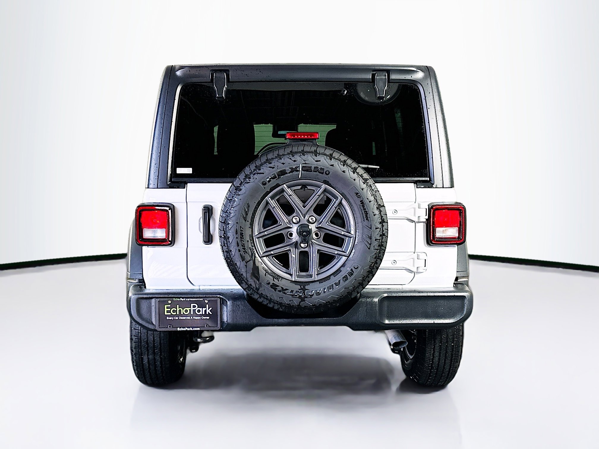 Used 2025 Jeep Wrangler Sport S image 7