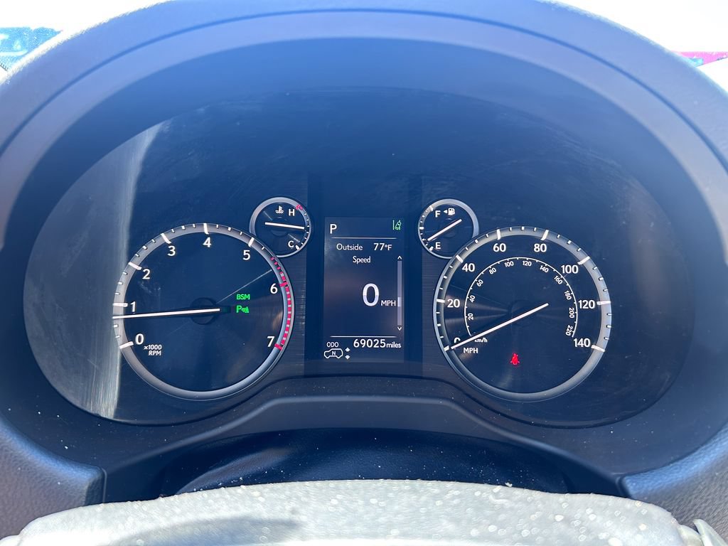 Used 2021 Lexus GX 460 Luxury w/ Sport Design Package AWD/4WD image 36