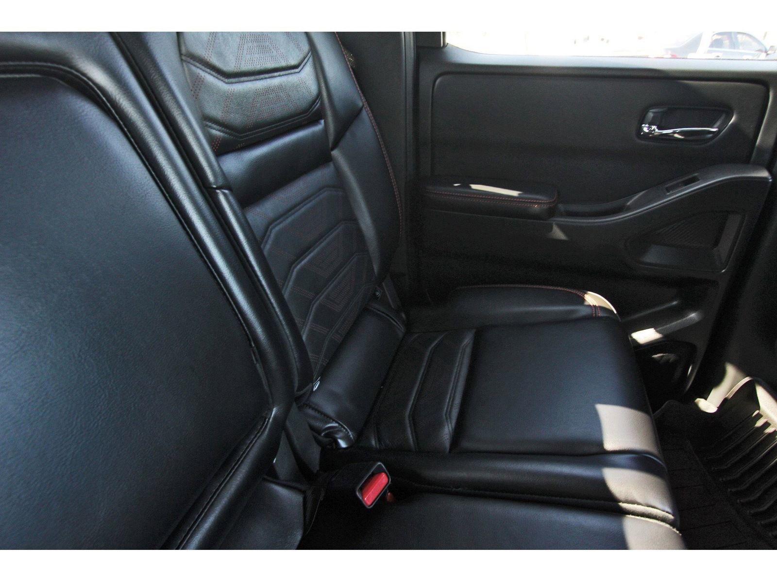 Certified 2025 Nissan Frontier PRO-4X w/ Pro Premium Package image 15