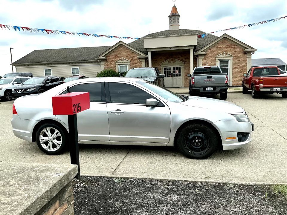 Used 2012 Ford Fusion SE FWD image 4