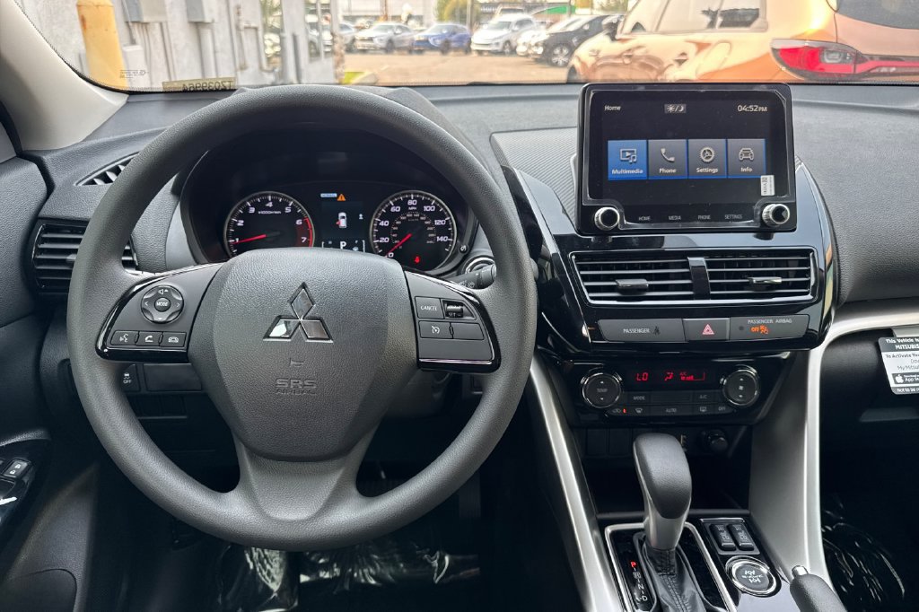 New 2026 Mitsubishi Eclipse Cross LE AWD/4WD image 15