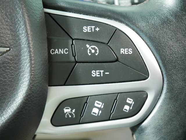 Certified 2017 Chrysler Pacifica Touring-L Plus w/ Advanced Safetytec Group FWD image 26