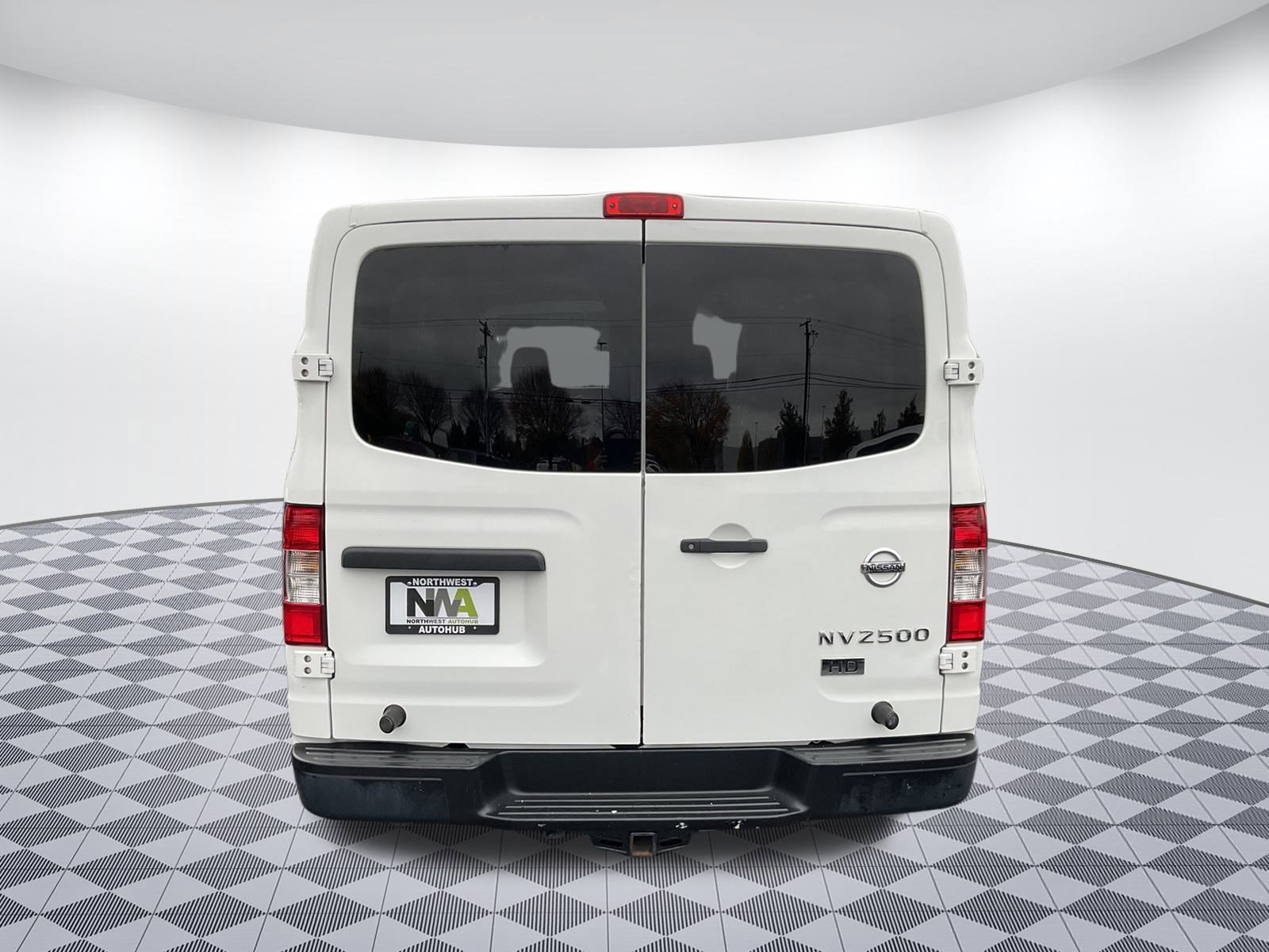 Used 2012 Nissan NV 2500 S w/ Side Curtain Airbag Pkg image 4