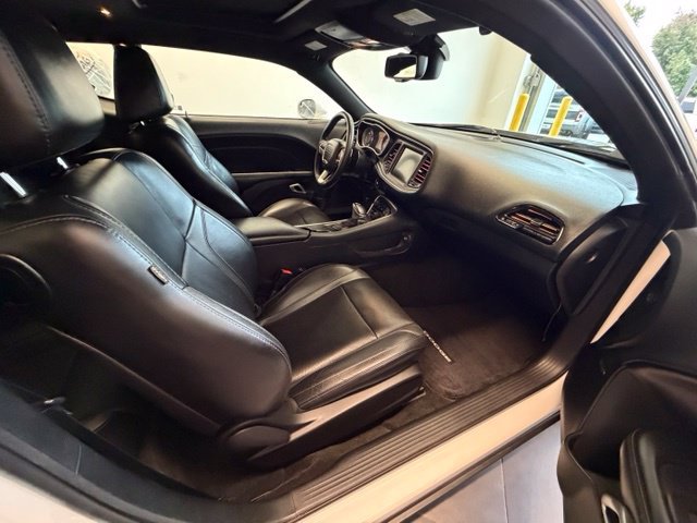 Used 2015 Dodge Challenger R/T Plus RWD image 4