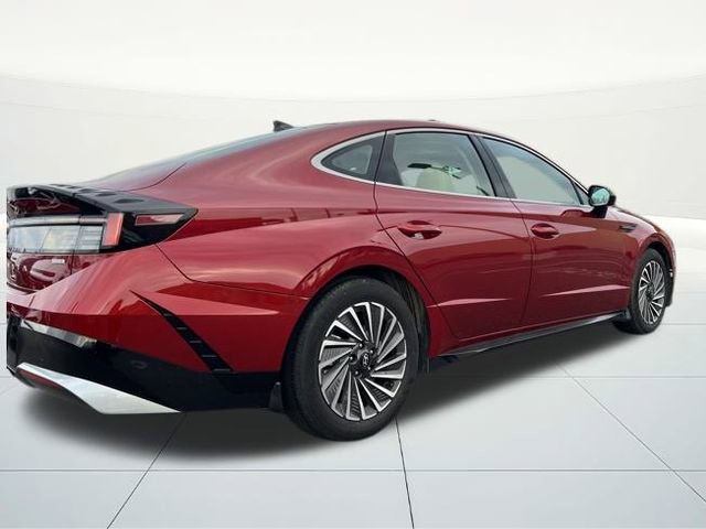 Certified 2025 Hyundai Sonata SEL image 4