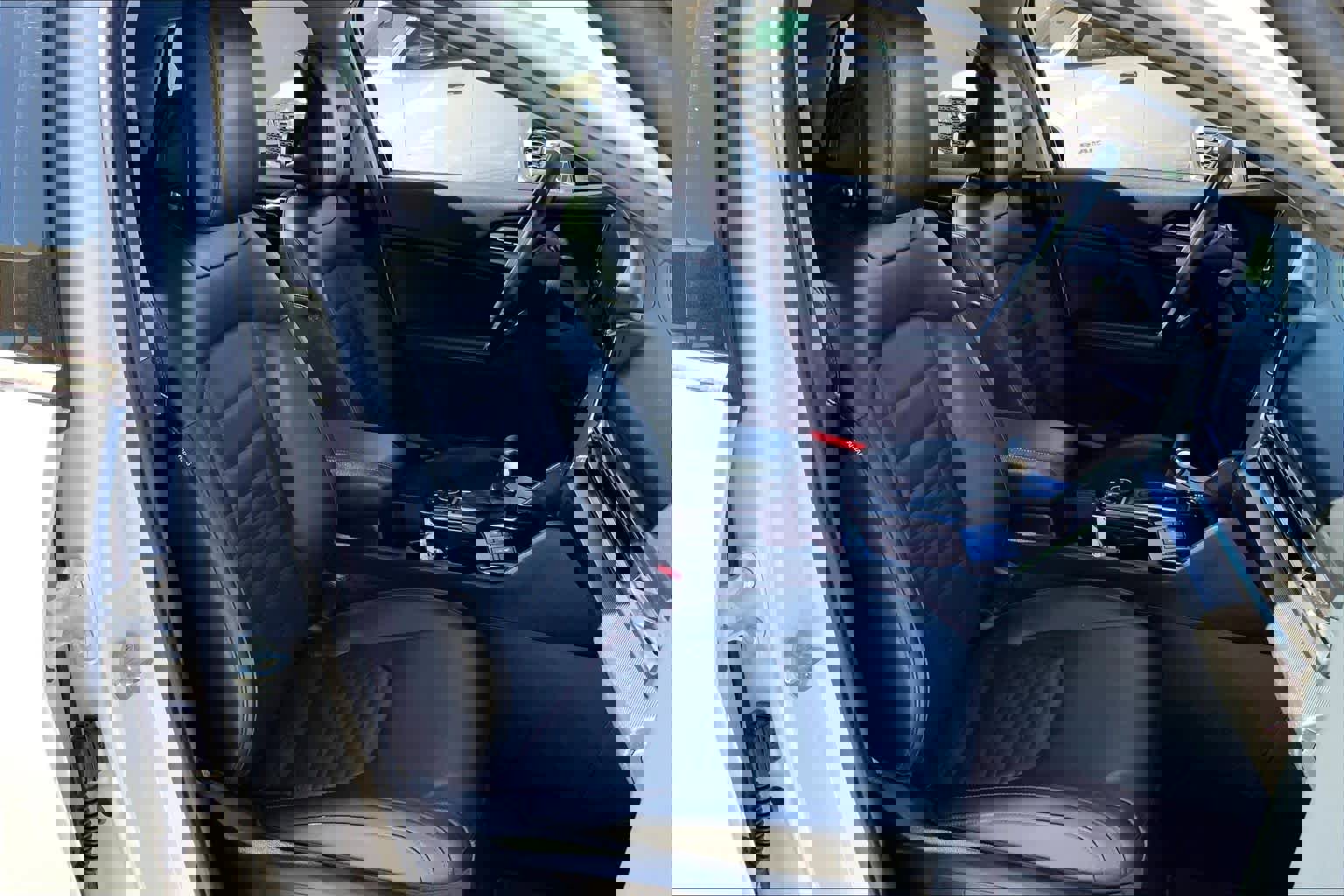 Used 2023 Kia Sportage SX image 9