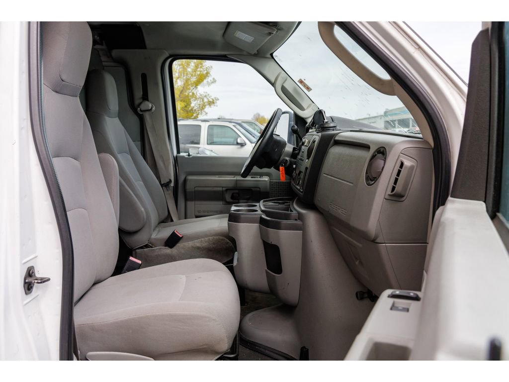 Used 2011 Ford E-250 and Econoline 250 w/ PWR Group image 11
