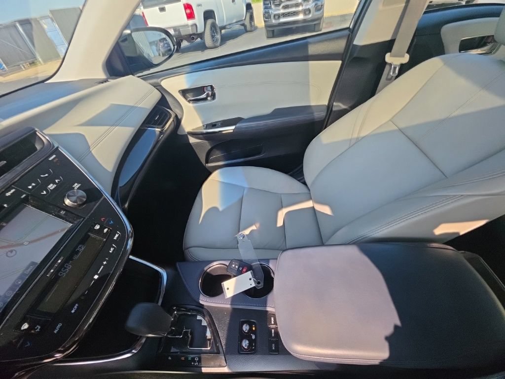 Used 2015 Toyota Avalon XLE Touring FWD image 23