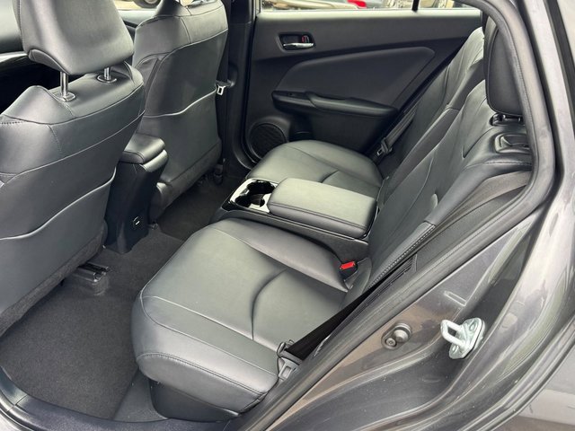 Used 2019 Toyota Prius Prime Premium image 14