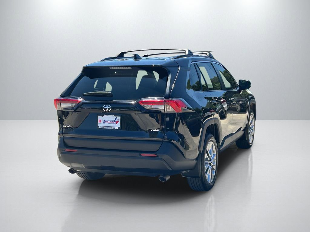 Certified 2024 Toyota RAV4 XLE Premium image 5