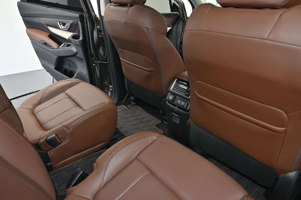 Used 2022 Subaru Ascent Touring w/ Popular Package #2A AWD/4WD image 13