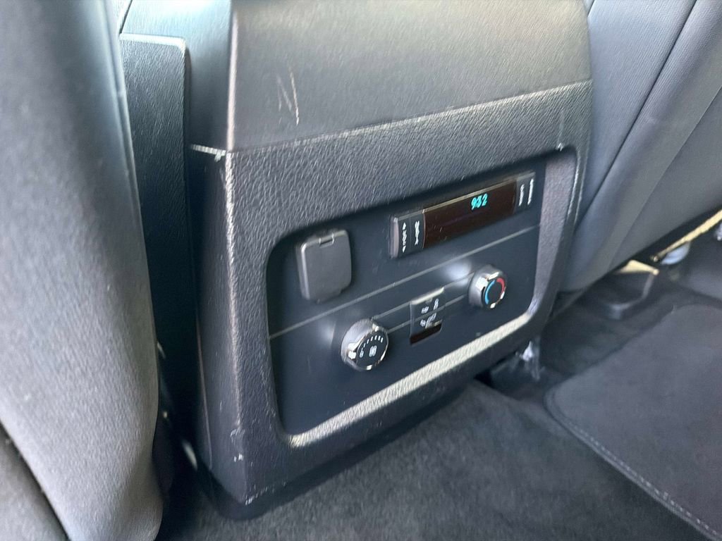 Used 2017 Ford Expedition XLT AWD/4WD image 17