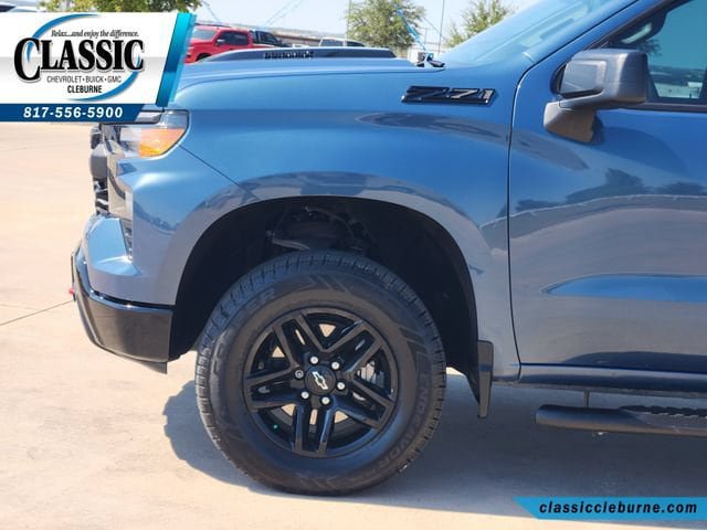 Used 2024 Chevrolet Silverado 1500 Custom Trail Boss w/ LPO, Dark Essentials Package AWD/4WD image 12