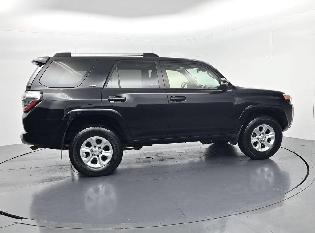 Used 2021 Toyota 4Runner SR5 Premium w/ Moonroof Package AWD/4WD image 8