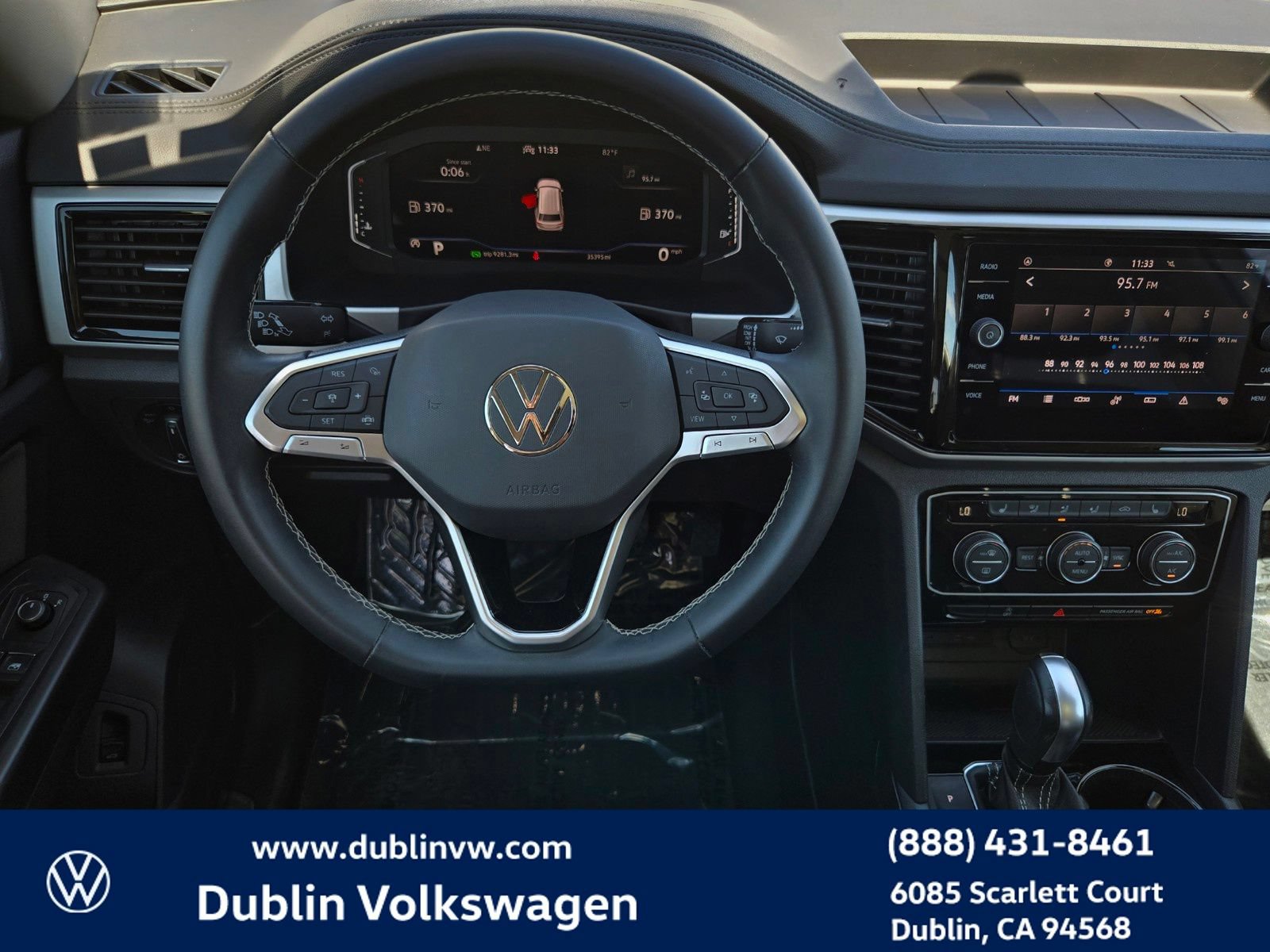 Certified 2023 Volkswagen Atlas SE w/ Panoramic Sunroof Package FWD image 14