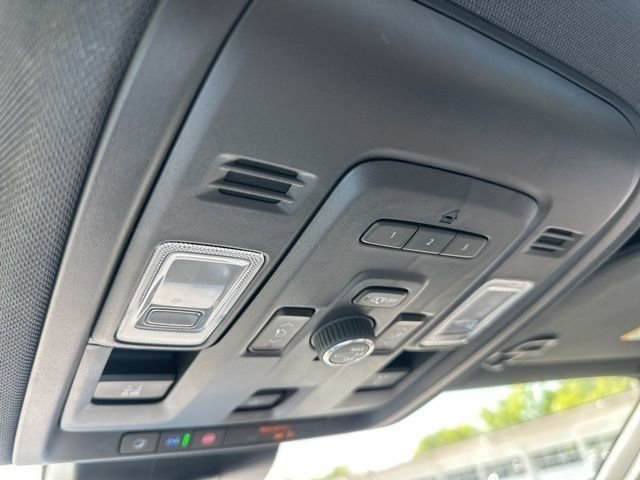 Used 2023 Chevrolet Tahoe LT w/ Luxury Package image 36