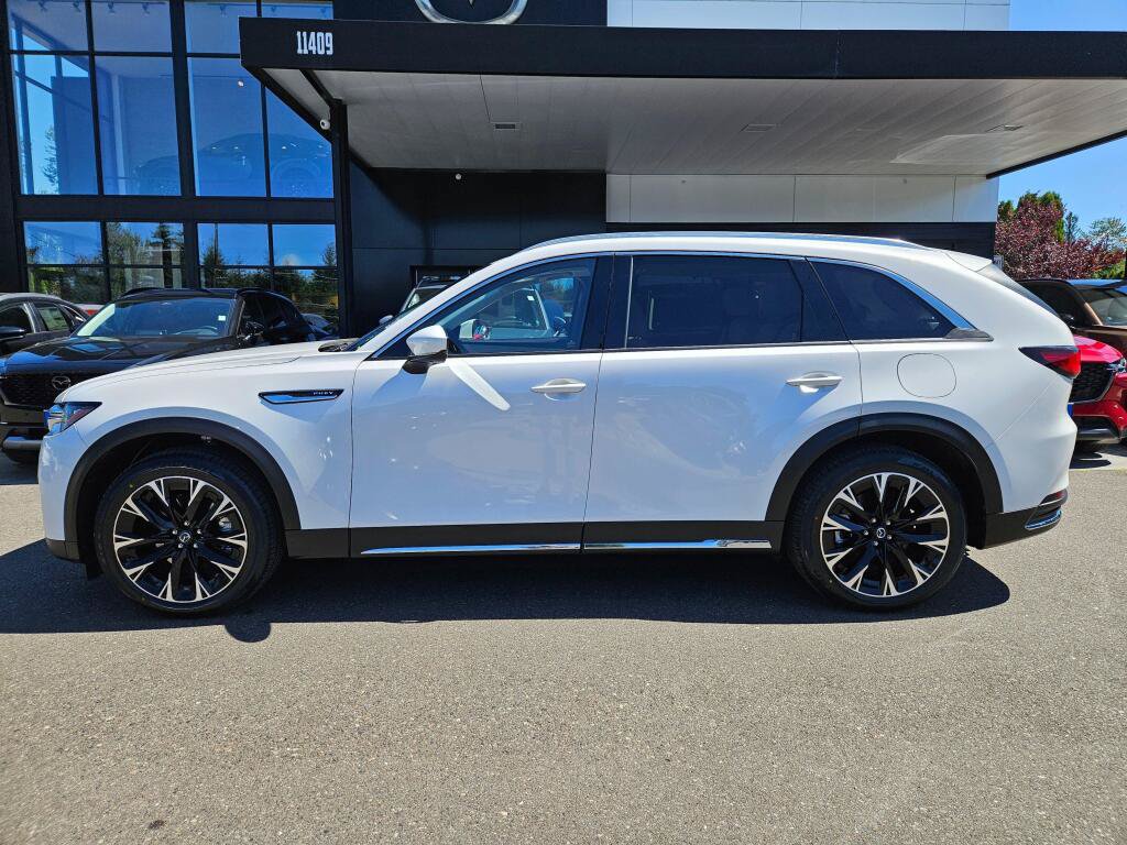 Used 2024 MAZDA CX-90 Plug-In Hybrid w/ Premium Plus AWD/4WD image 2