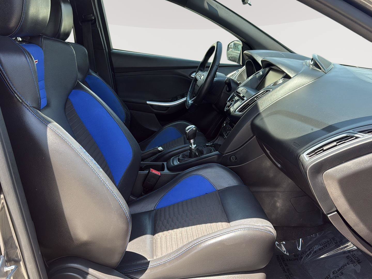 Used 2015 Ford Focus ST w/ Equipment Group 401A FWD image 13
