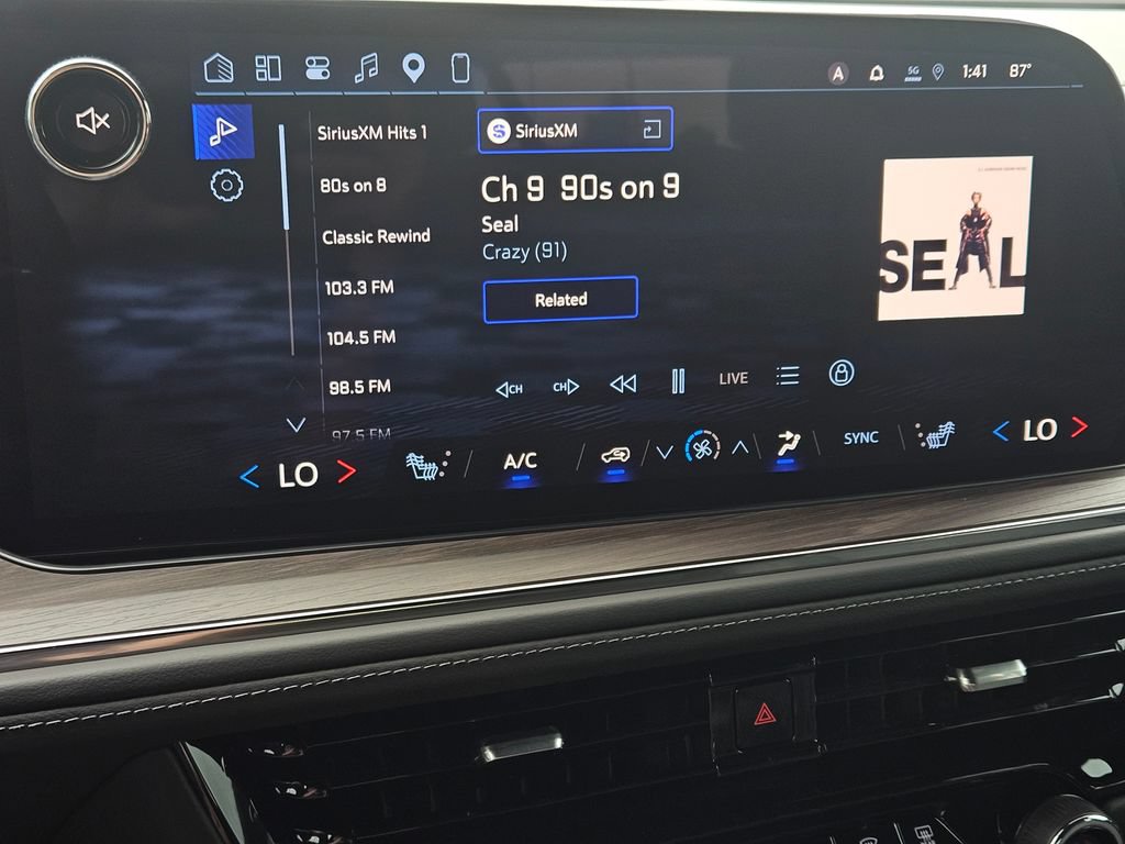 Used 2026 Chevrolet Tahoe Z71 AWD/4WD image 22