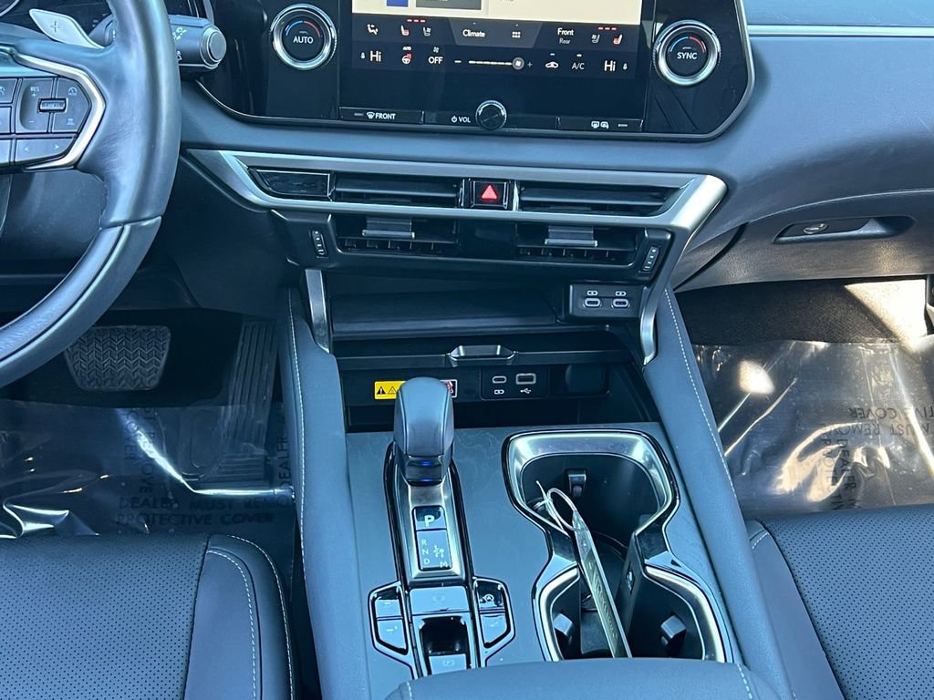 Used 2024 Lexus RX 350 Premium w/ Accessory Package image 13