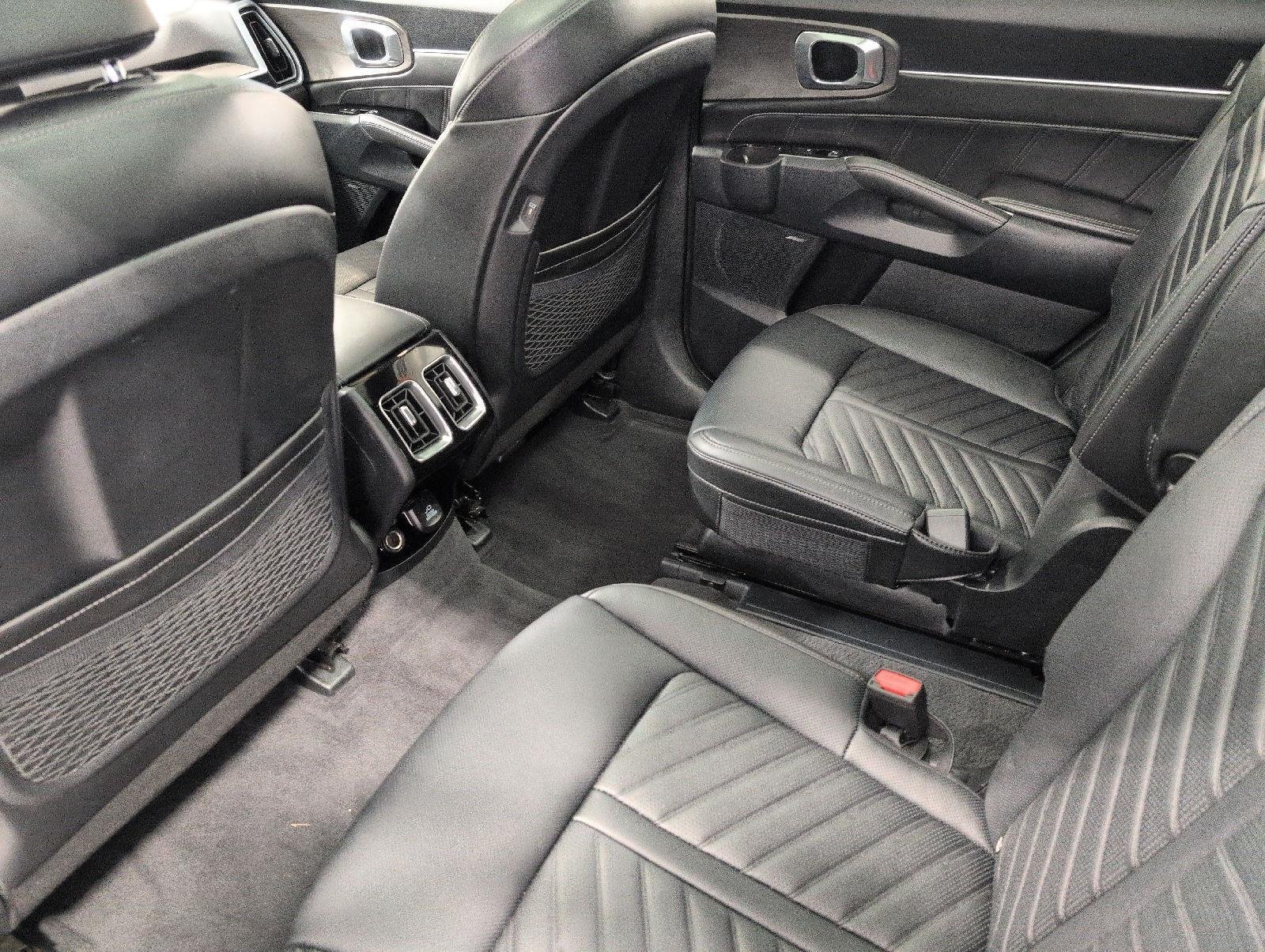 Used 2024 Kia Sorento SX Prestige AWD/4WD image 21