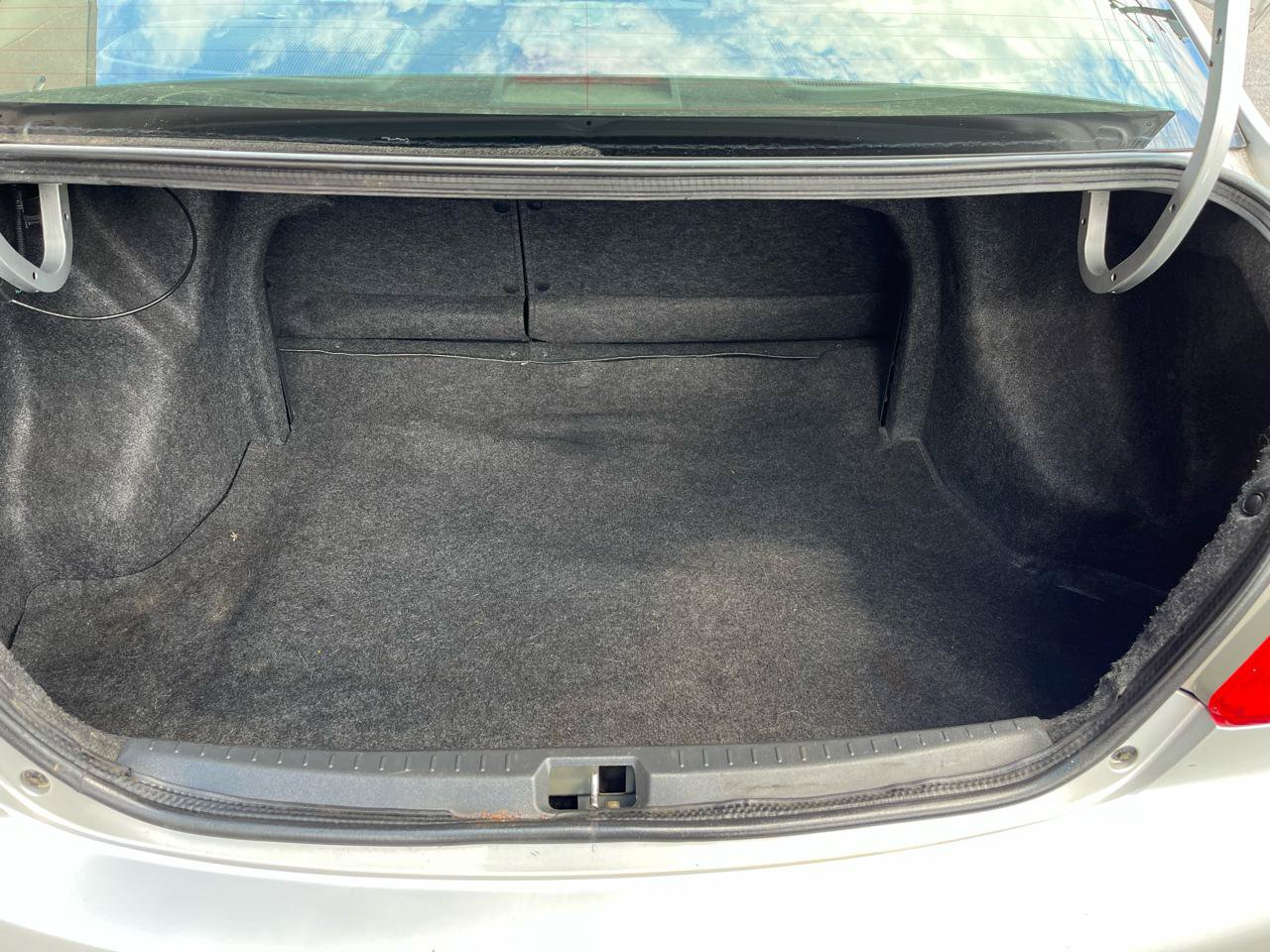 Used 2009 Toyota Yaris Sedan FWD image 7