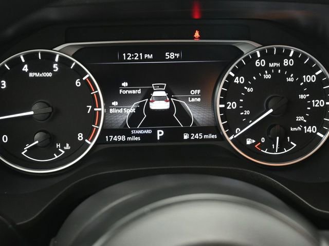 Used 2024 Nissan Rogue SV image 13