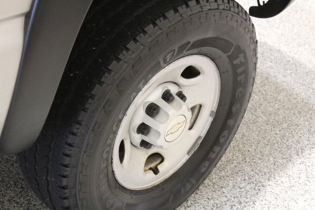 Used 2005 Chevrolet Silverado 2500 W/T w/ Skid Plate Package AWD/4WD image 24