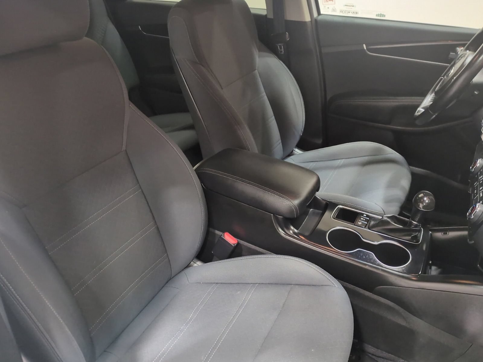 Used 2018 Kia Sorento AWD image 10