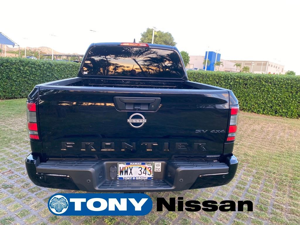 Used 2023 Nissan Frontier SV w/ Midnight Edition Package image 6