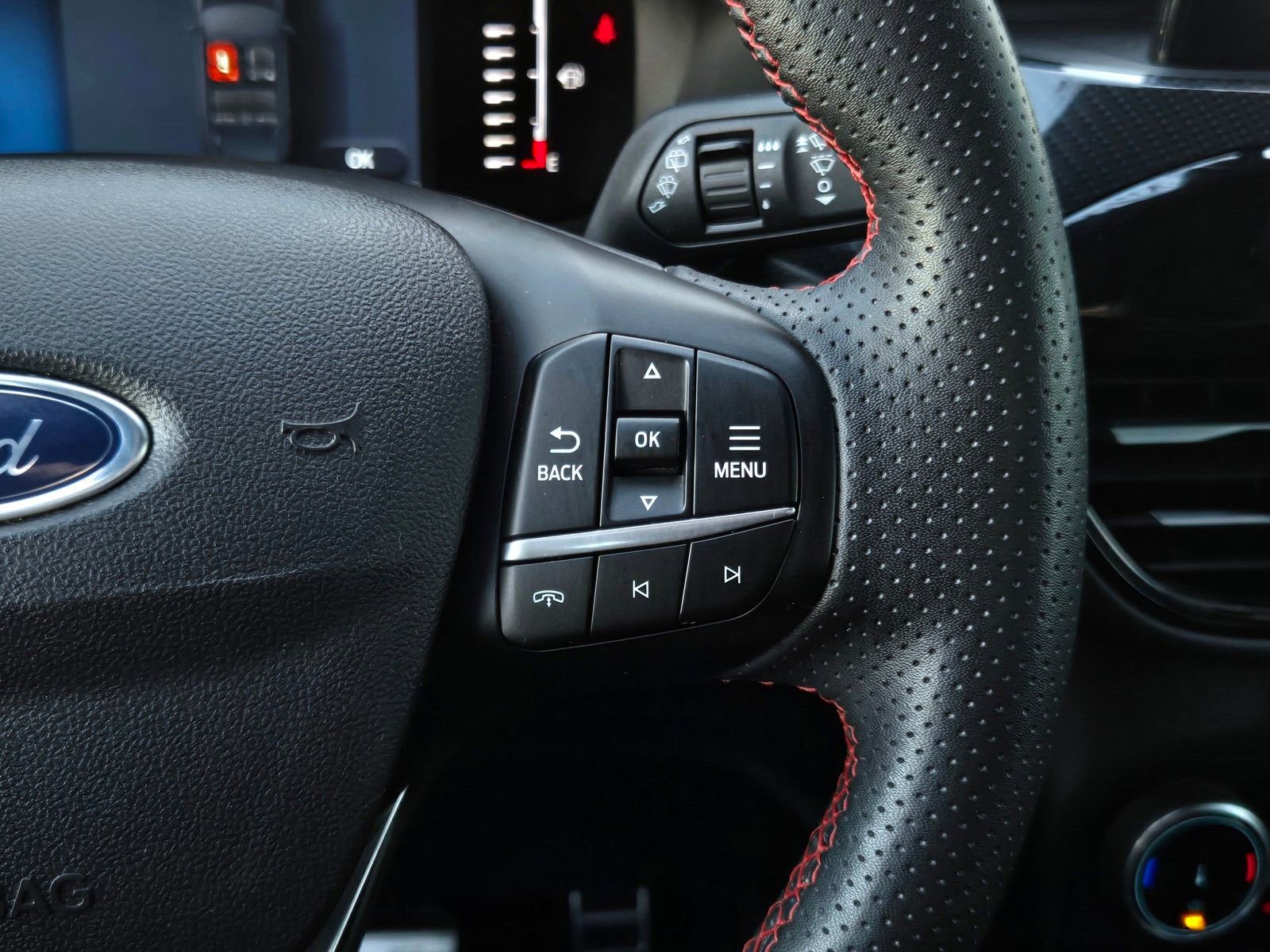 Used 2024 Ford Escape ST-Line image 20