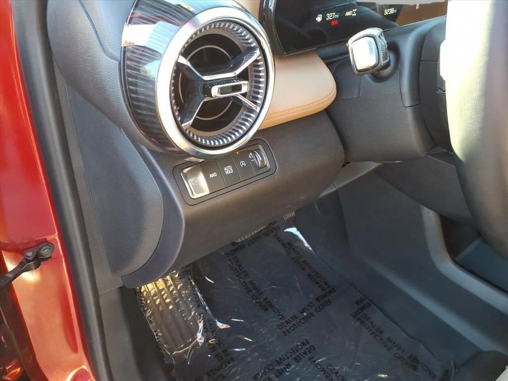 Used 2025 Chevrolet Equinox ACTIV w/ Safety and Technology Package image 15