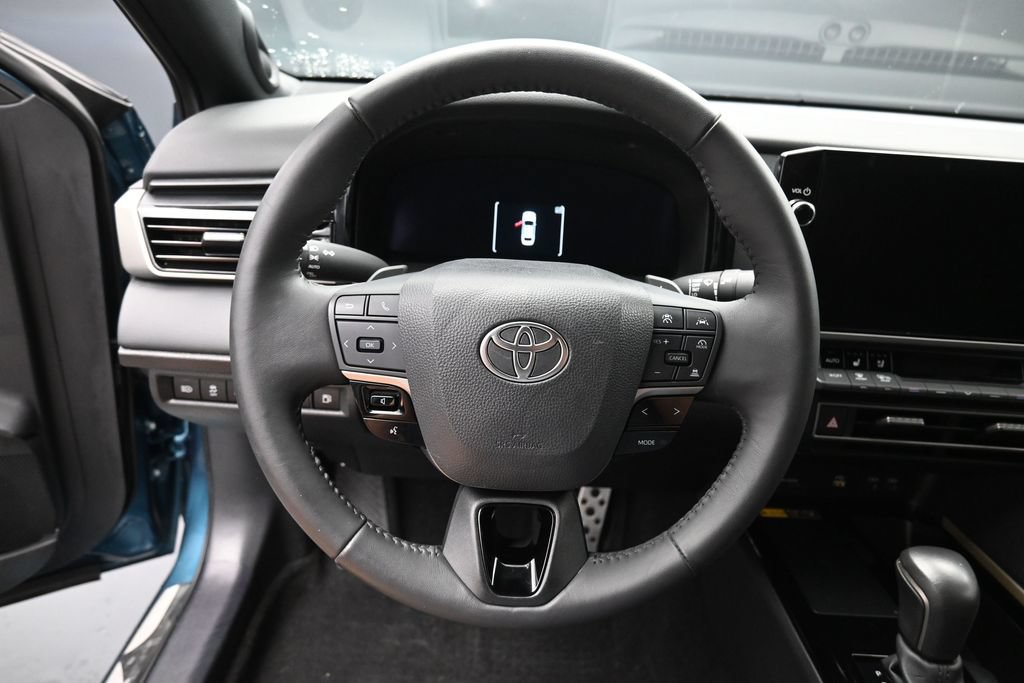 Used 2025 Toyota Camry XSE w/ Premium Package AWD/4WD image 15