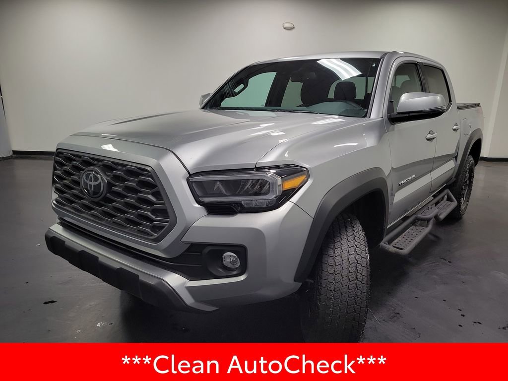 Used 2023 Toyota Tacoma TRD Off-Road AWD/4WD image 4