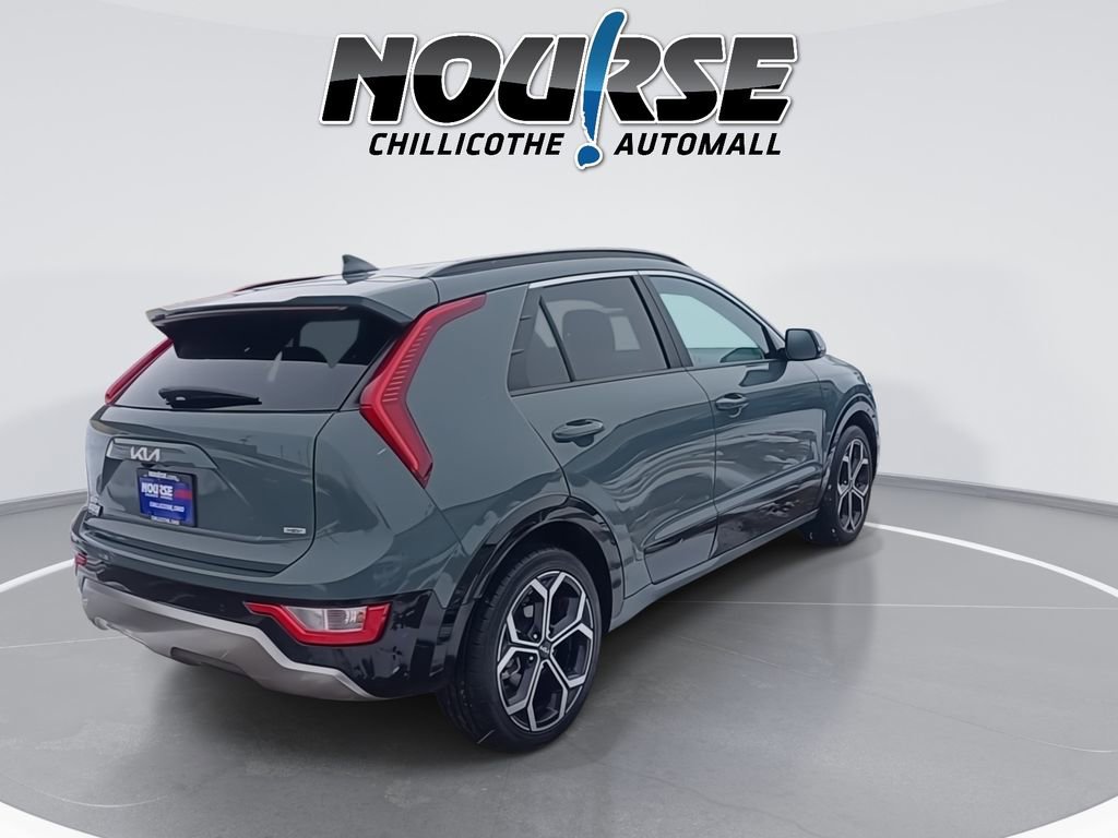 Used 2024 Kia Niro EX Touring image 8