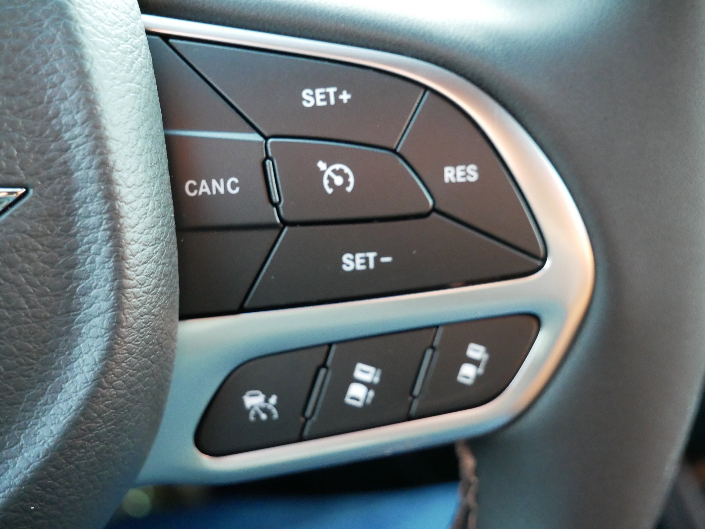 New 2026 Chrysler Pacifica Pinnacle image 15