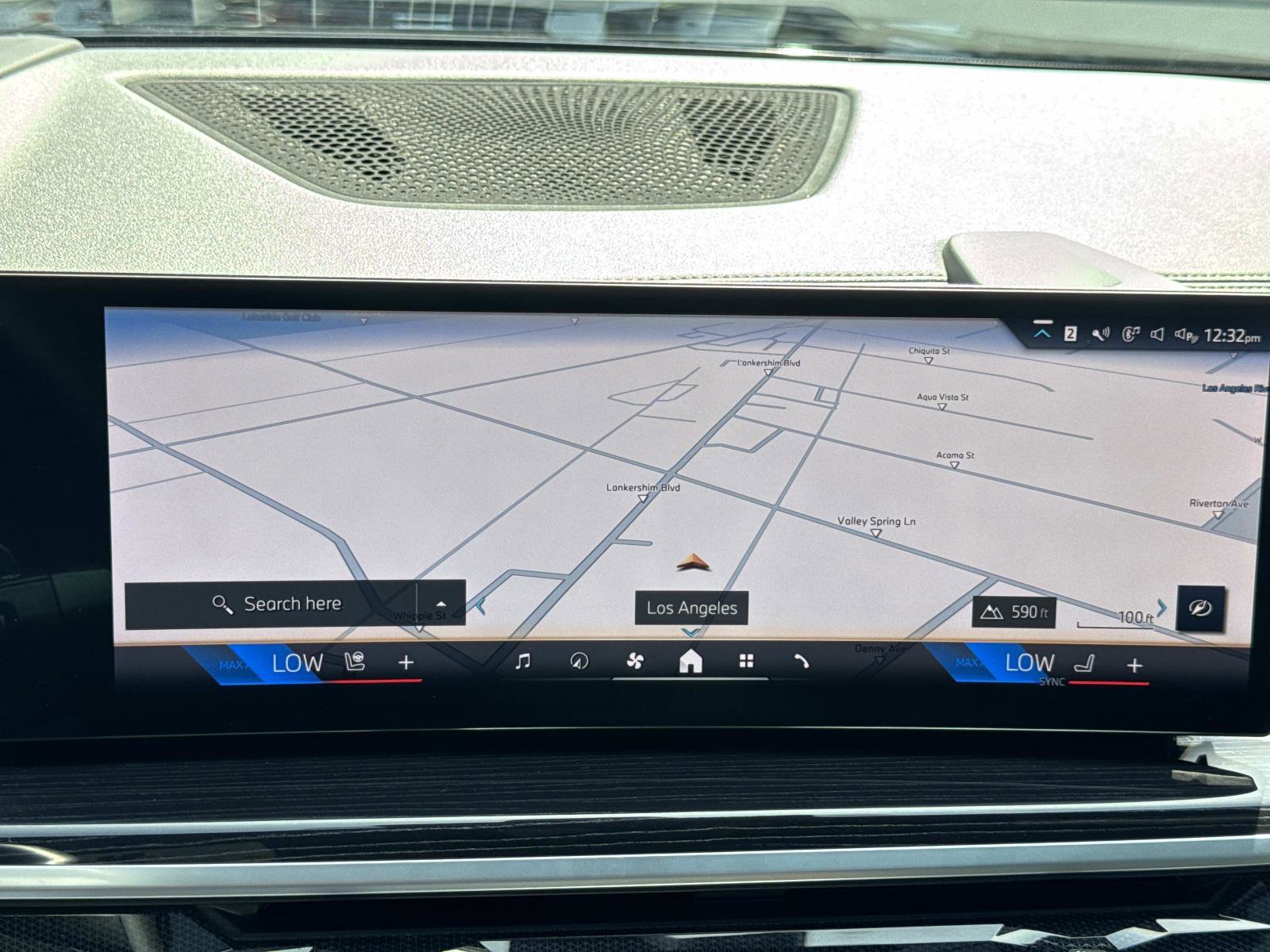 Certified 2024 BMW X7 xDrive40i w/ M Sport Package image 25