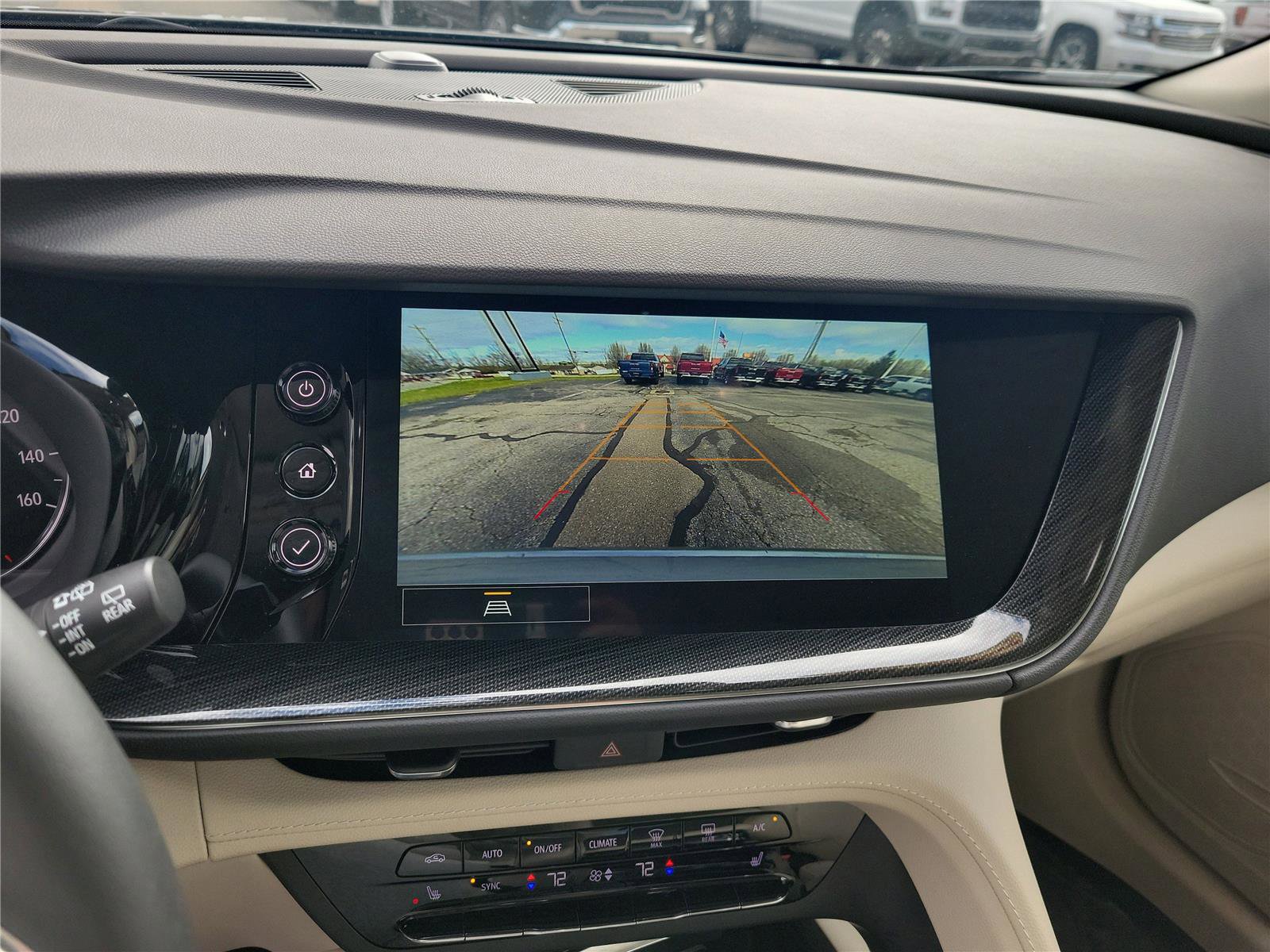 Used 2023 Buick Envision Preferred image 28