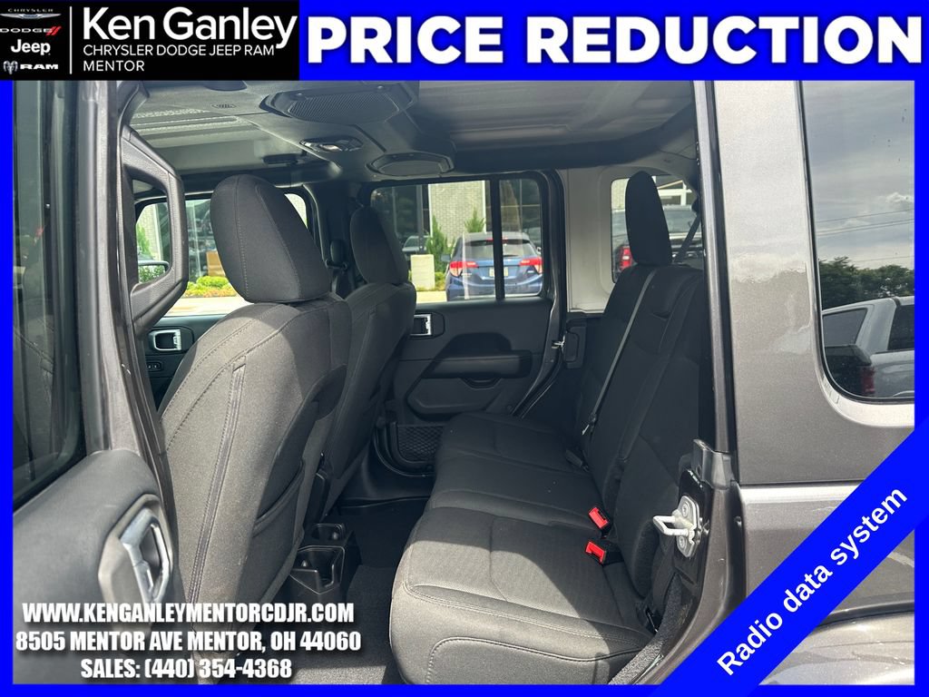 Used 2018 Jeep Wrangler Unlimited Sahara w/ Uconnect 4C Nav & Sound Group AWD/4WD image 20