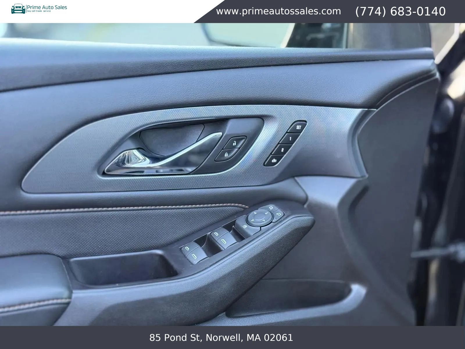 Used 2018 Chevrolet Traverse Premier w/ Redline Edition AWD/4WD image 31