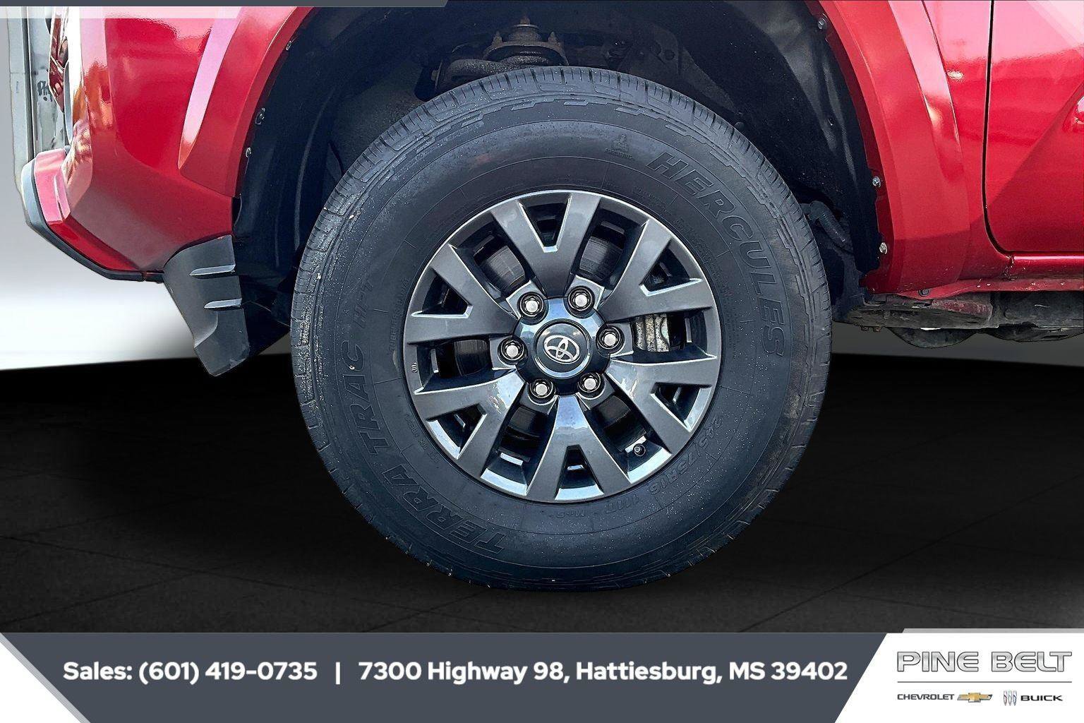 Used 2022 Toyota Tacoma SR5 RWD image 8