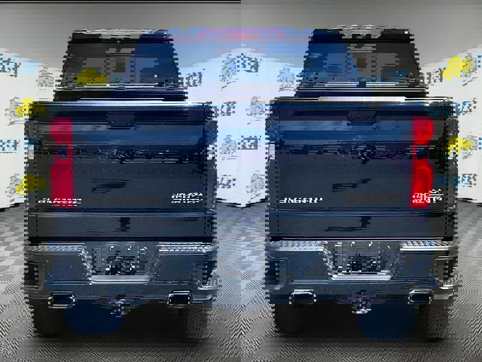 Used 2022 Chevrolet Silverado 1500 High Country w/ Technology Package image 5