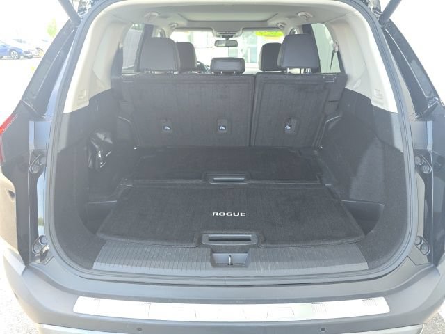 Used 2023 Nissan Rogue SL w/ SL Premium Package AWD/4WD image 9