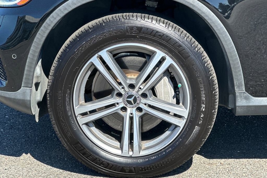 Used 2020 Mercedes-Benz GLC 300 4MATIC image 32
