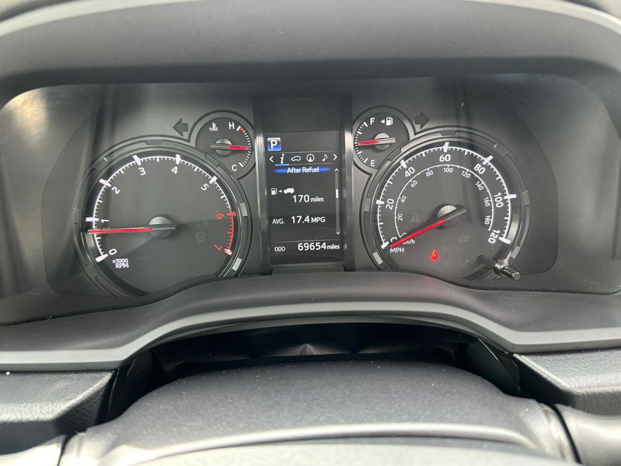 Used 2022 Toyota 4Runner SR5 Premium w/ TRD Black Wheel Package (TMS) AWD/4WD image 19