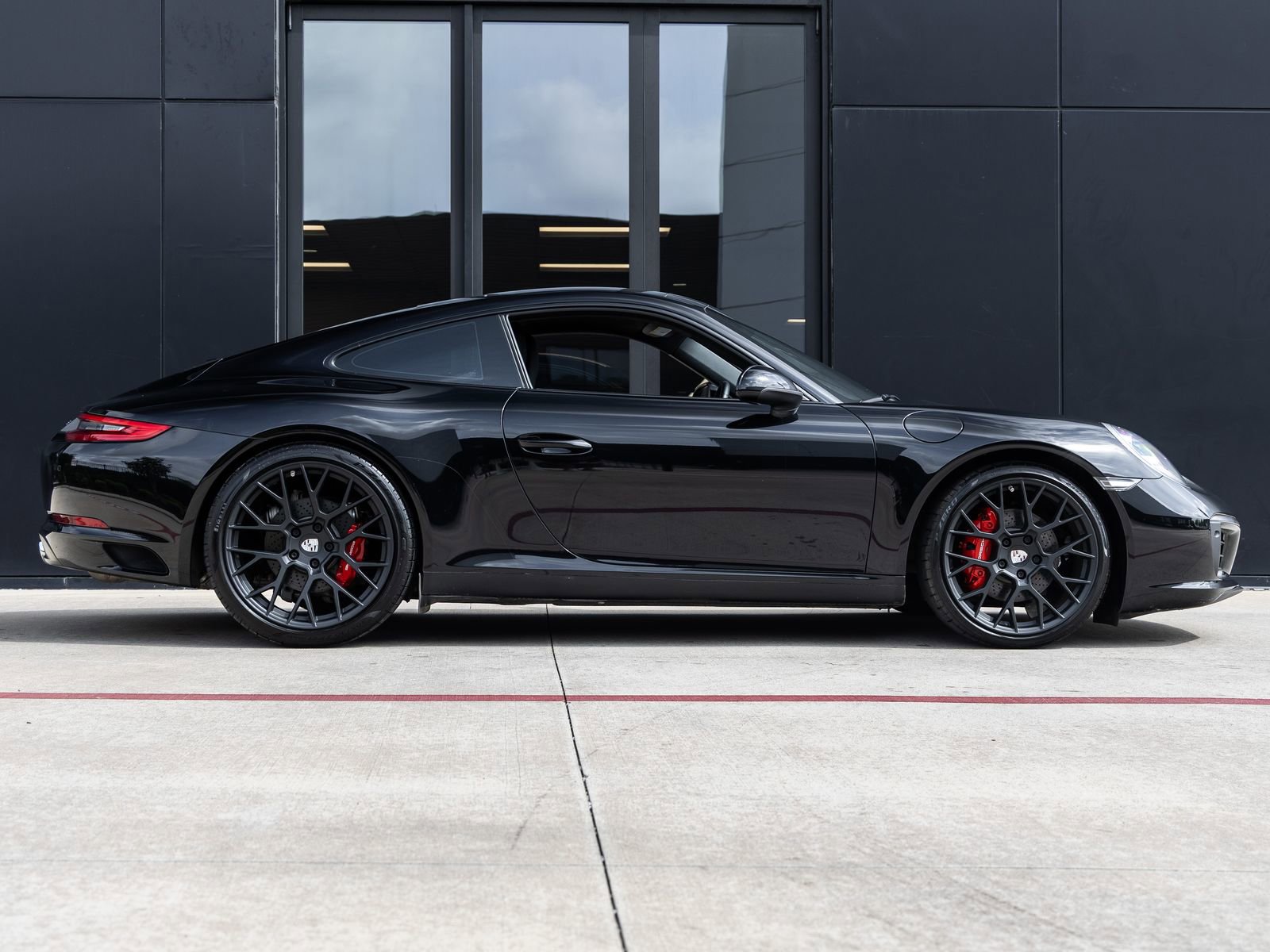 Used 2019 Porsche 911 Carrera image 12