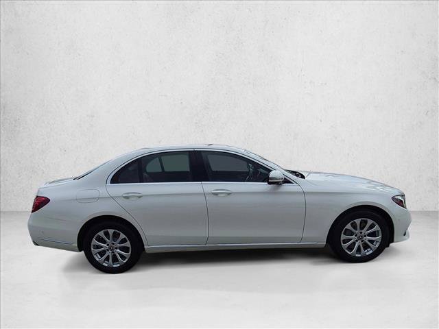 Used 2020 Mercedes-Benz E 350 4MATIC Sedan image 4