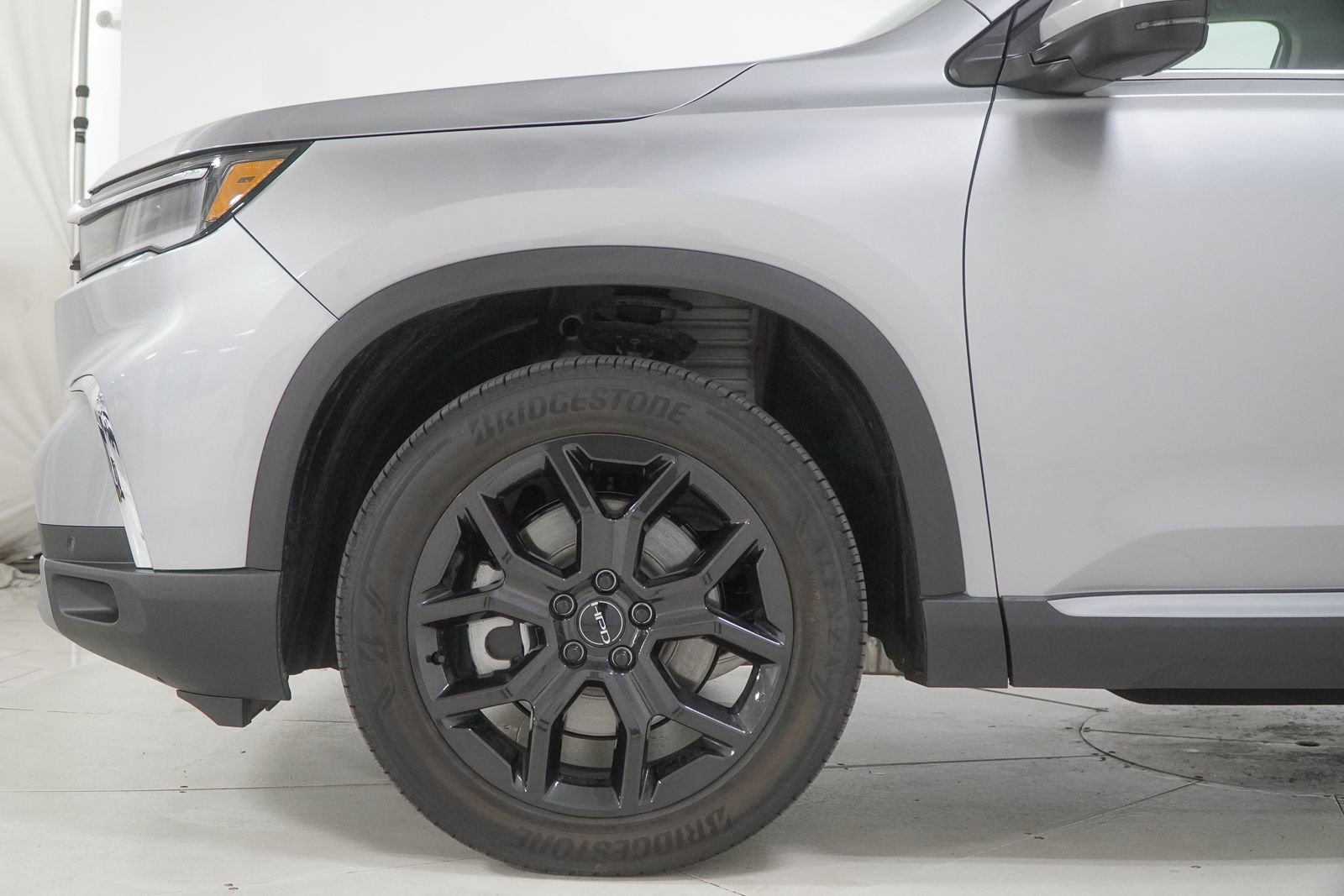 Certified 2025 Honda Pilot Touring image 19